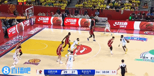 势头起来了！北京次节三分多钟轰出一波11-2的攻势