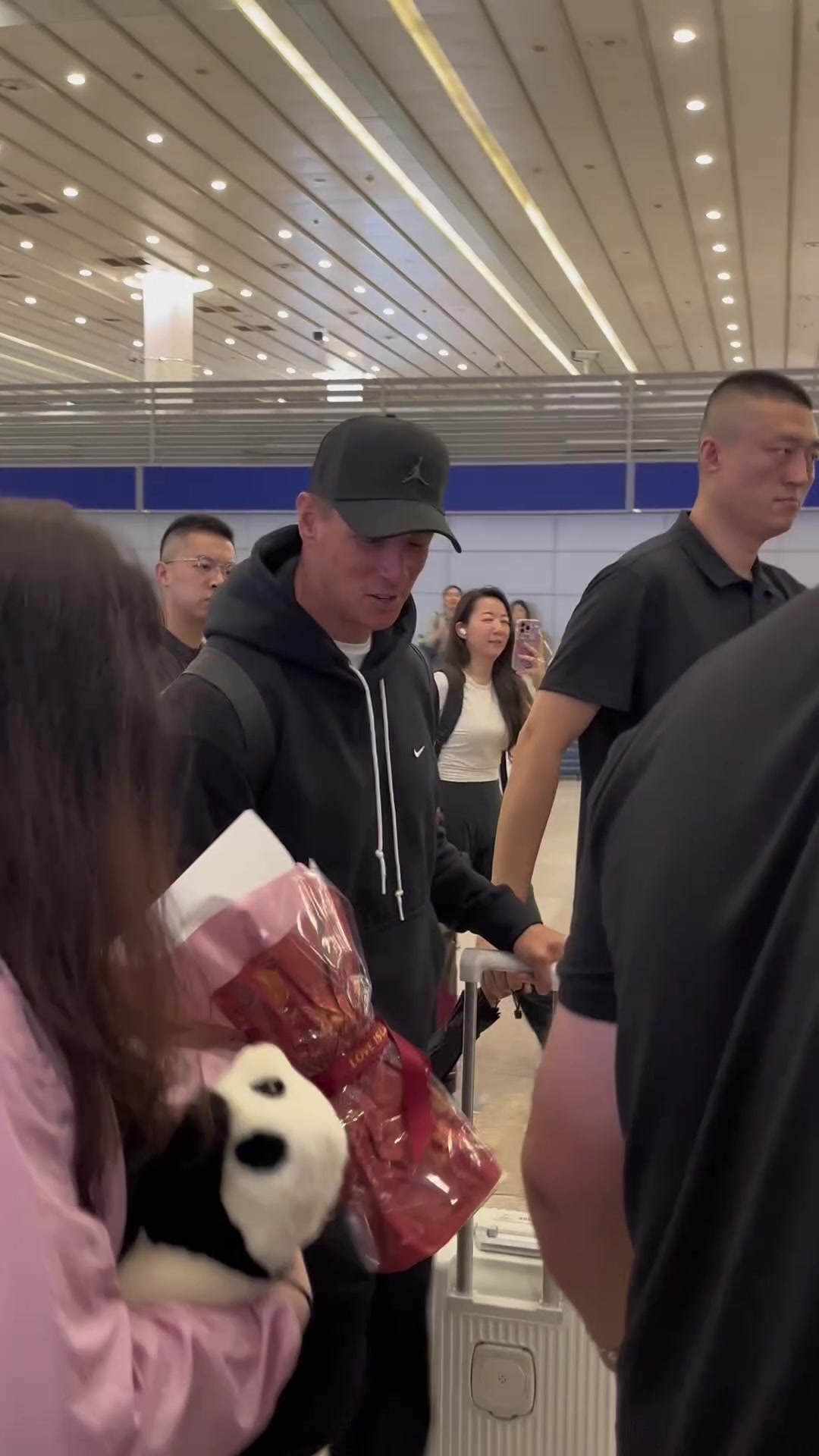 千呼万唤始出来！绿茵时刻带您直击托雷斯中国行第一现场！